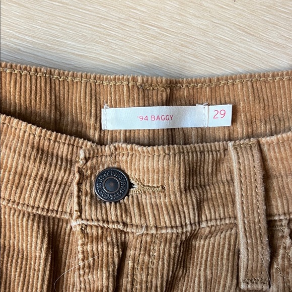 Levi's Women’s Brown Corduroy Pants 94 Baggy - Picture 2 of 3